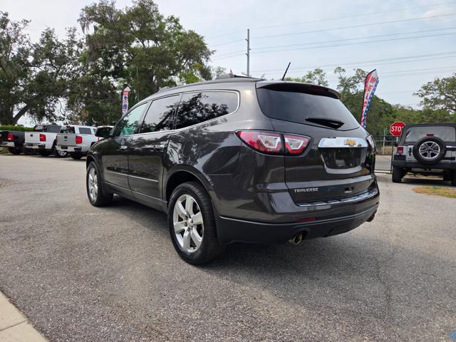 Photo of 2017 Tungsten Metallic Chevrolet Traverse