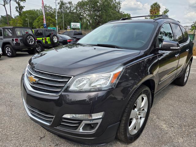 Photo of 2017 Tungsten Metallic Chevrolet Traverse