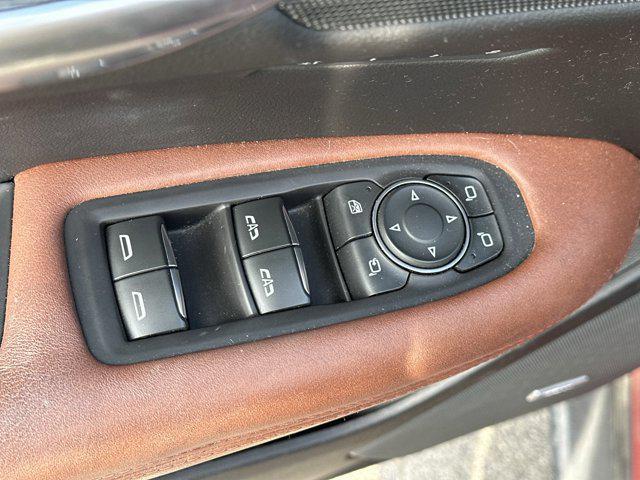 Photo of 2019 Red Horizon Tintcoat Cadillac XT5