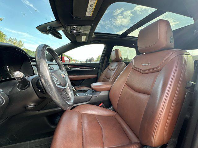 Photo of 2019 Red Horizon Tintcoat Cadillac XT5
