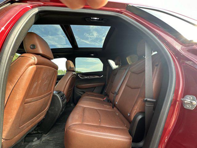 Photo of 2019 Red Horizon Tintcoat Cadillac XT5