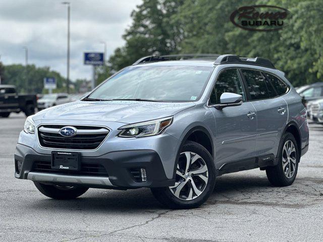 Photo of 2022 Ice Silver Metallic Subaru Outback
