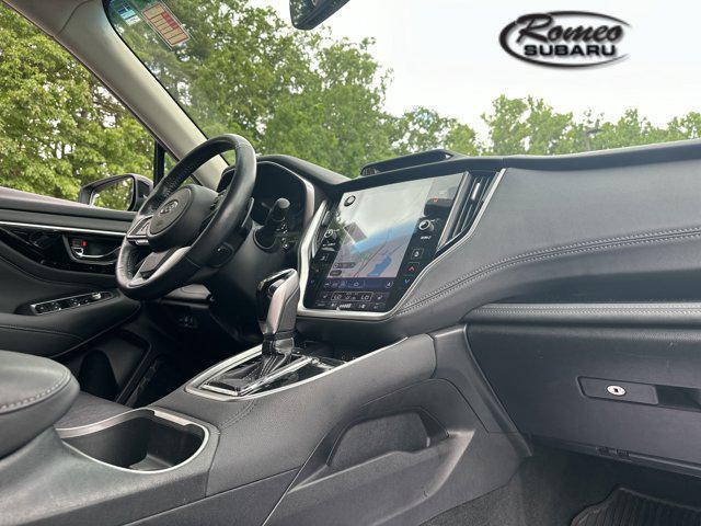 Photo of 2022 Ice Silver Metallic Subaru Outback