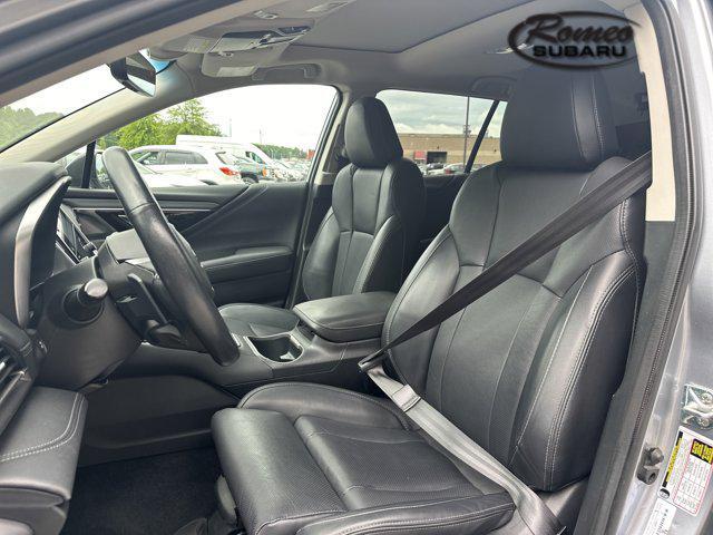 Photo of 2022 Ice Silver Metallic Subaru Outback