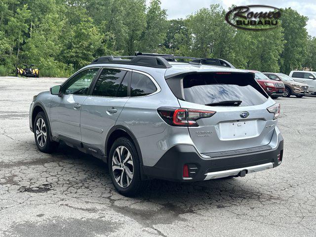 Photo of 2022 Ice Silver Metallic Subaru Outback