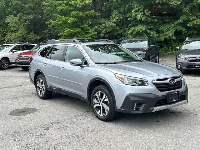 Photo of 2022 Ice Silver Metallic Subaru Outback