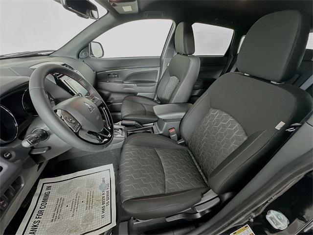 Photo of 2025 Labrador Black Pearl Mitsubishi Outlander Sport