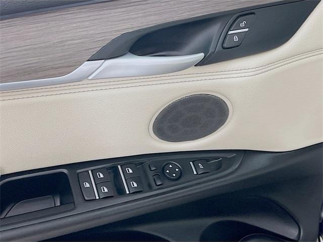 Photo of 2015 Imperial Blue Metallic BMW X5