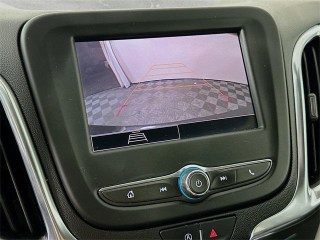 Photo of 2022 Mosaic Black Metallic Chevrolet Equinox