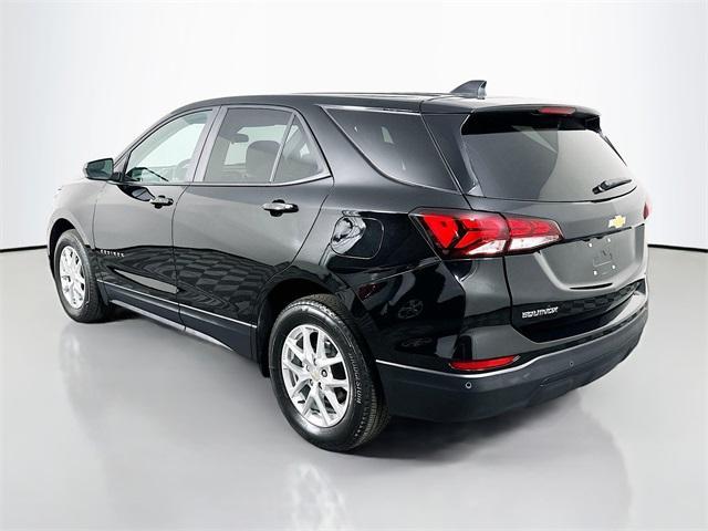 Photo of 2022 Mosaic Black Metallic Chevrolet Equinox