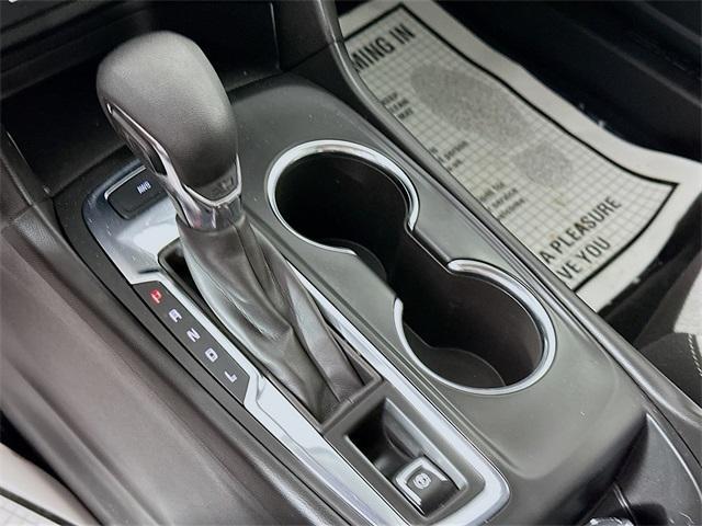 Photo of 2022 Mosaic Black Metallic Chevrolet Equinox