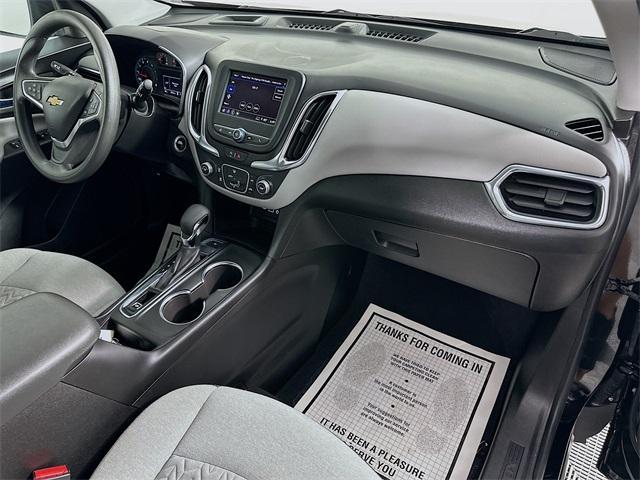 Photo of 2022 Mosaic Black Metallic Chevrolet Equinox