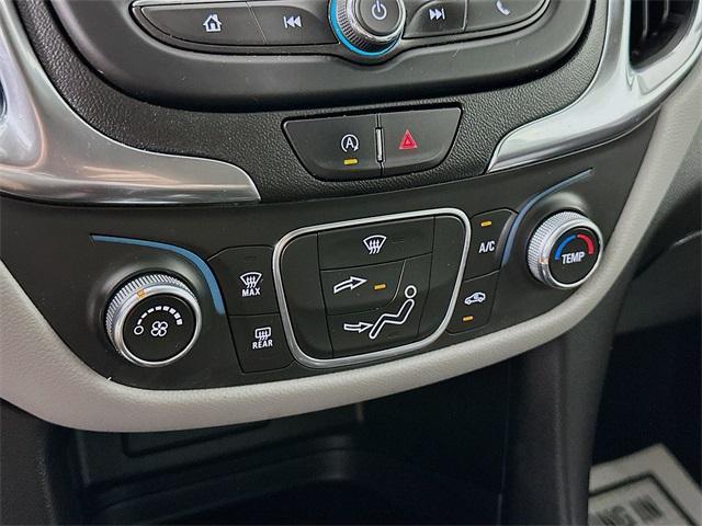 Photo of 2022 Mosaic Black Metallic Chevrolet Equinox