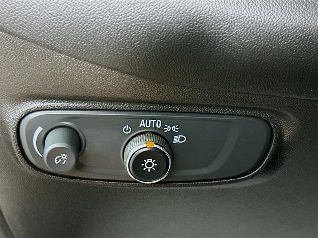Photo of 2022 Mosaic Black Metallic Chevrolet Equinox