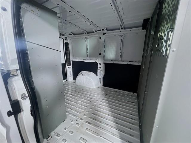 Photo of 2019 Bright White Clearcoat RAM ProMaster 1500