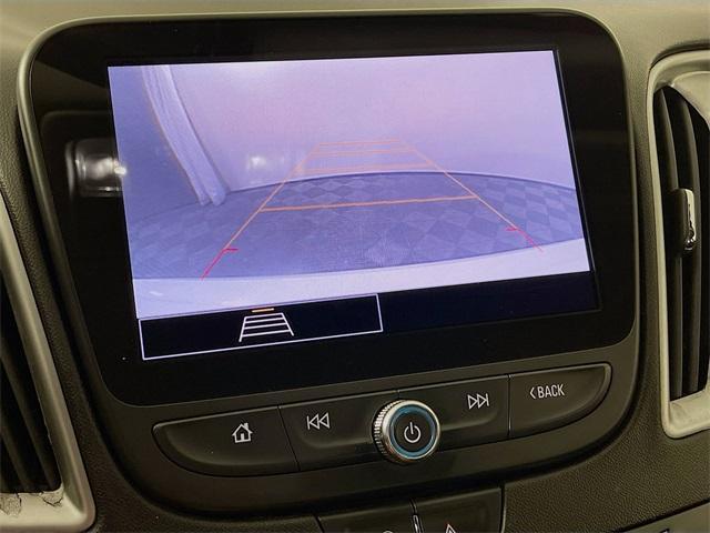 Photo of 2022 Summit White Chevrolet Malibu