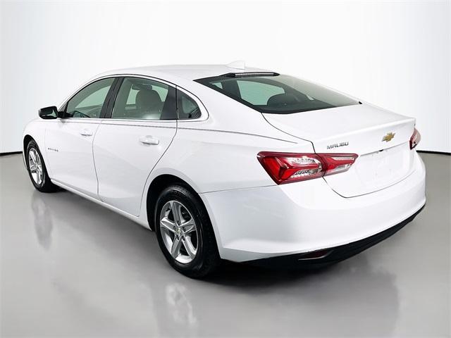 Photo of 2022 Summit White Chevrolet Malibu