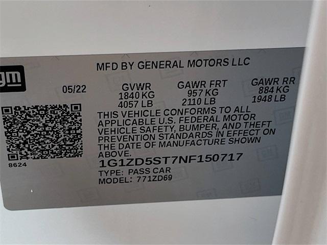 Photo of 2022 Summit White Chevrolet Malibu