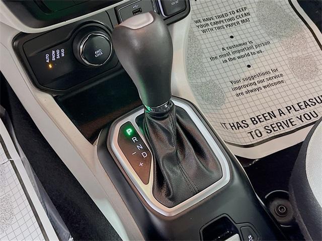Photo of 2018 Granite Crystal Clearcoat Metallic Jeep Renegade