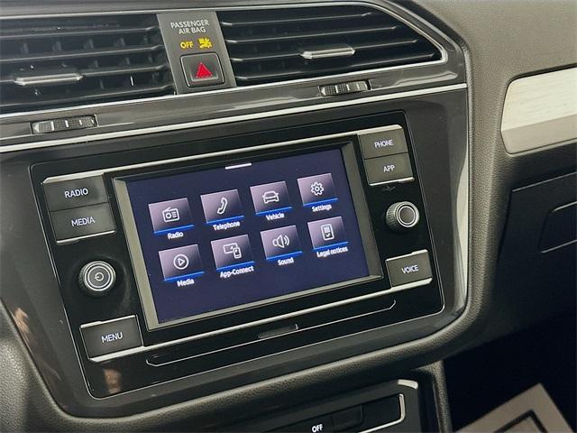 Photo of 2020 Platinum Gray Metallic Volkswagen Tiguan