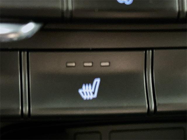 Photo of 2020 Quartz White Hyundai SANTA FE