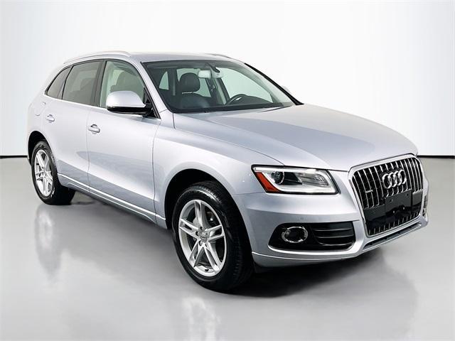 Photo of 2016 Florett Silver Metallic Audi Q5