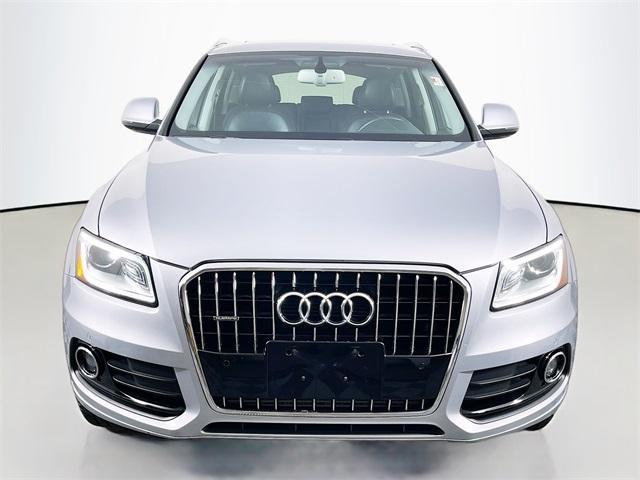 Photo of 2016 Florett Silver Metallic Audi Q5
