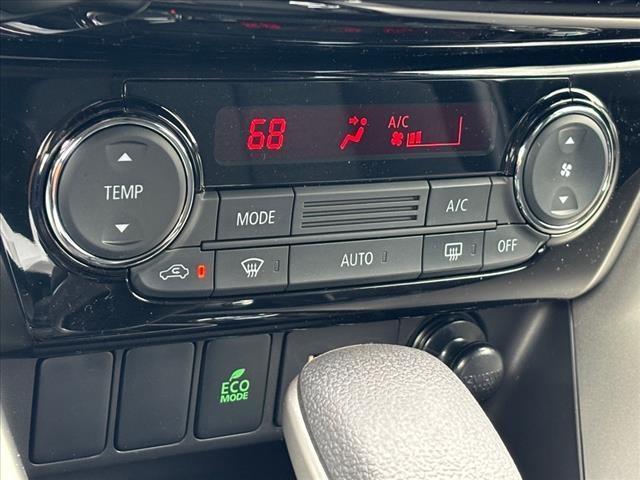 Photo of 2024 Diamond White Mitsubishi Eclipse Cross