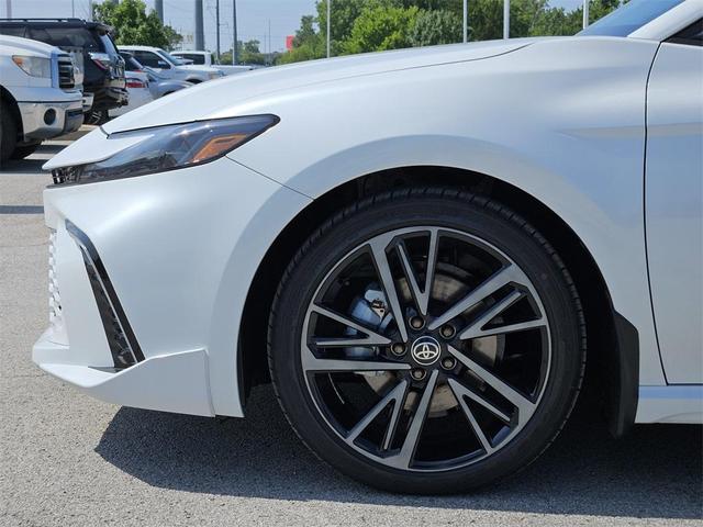 Photo of 2025 Wind Chill Pearl Toyota Camry