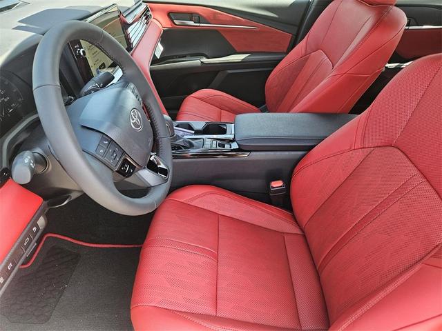 Photo of 2025 Wind Chill Pearl Toyota Camry