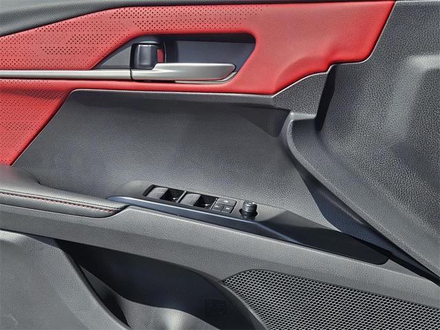 Photo of 2025 Wind Chill Pearl Toyota Camry