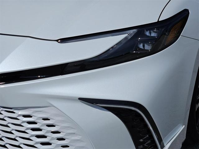 Photo of 2025 Wind Chill Pearl Toyota Camry