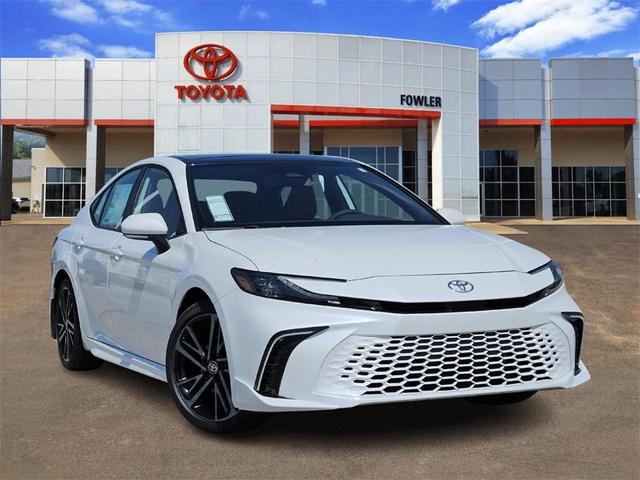 Photo of 2025 Wind Chill Pearl Toyota Camry