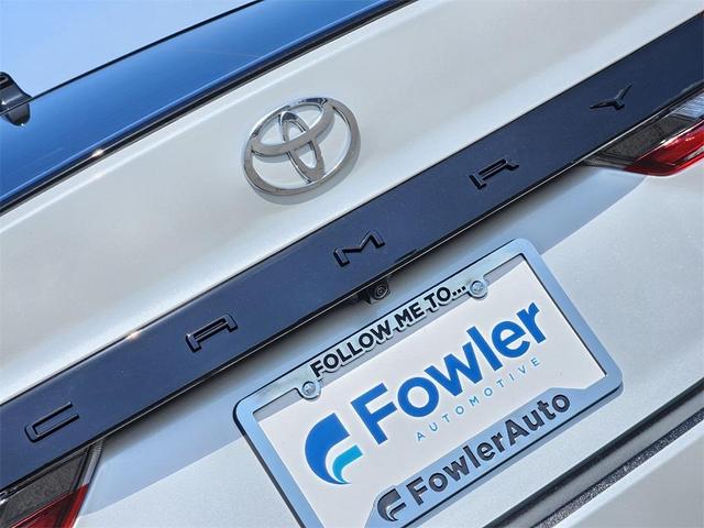 Photo of 2025 Wind Chill Pearl Toyota Camry