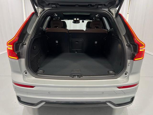Photo of 2025 Gray Volvo XC60 Plug-In Hybrid