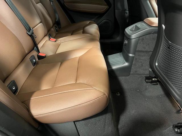 Photo of 2025 Gray Volvo XC60 Plug-In Hybrid