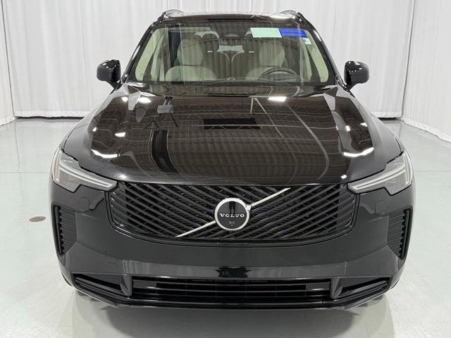 Photo of 2026 Onyx Black Volvo XC90