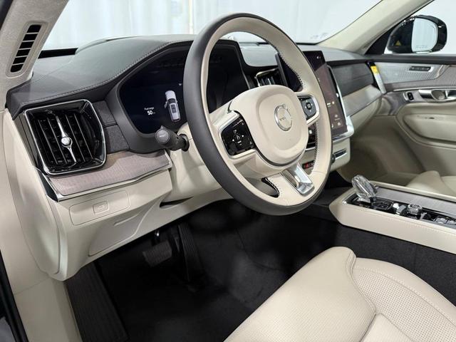 Photo of 2026 Onyx Black Volvo XC90