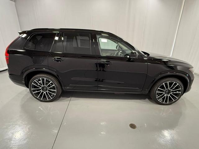 Photo of 2026 Onyx Black Volvo XC90