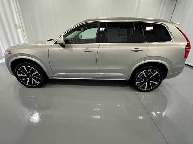 Photo of 2025 Silver Volvo XC90