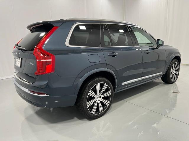 Photo of 2025 Blue Volvo XC90