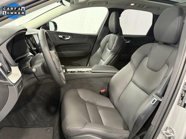 Photo of 2025 Silver Volvo XC60