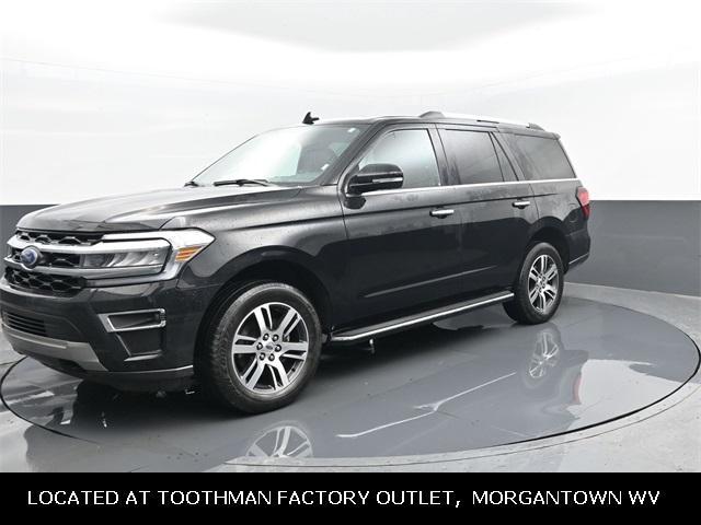 Photo of 2023 Black Metallic Ford Expedition