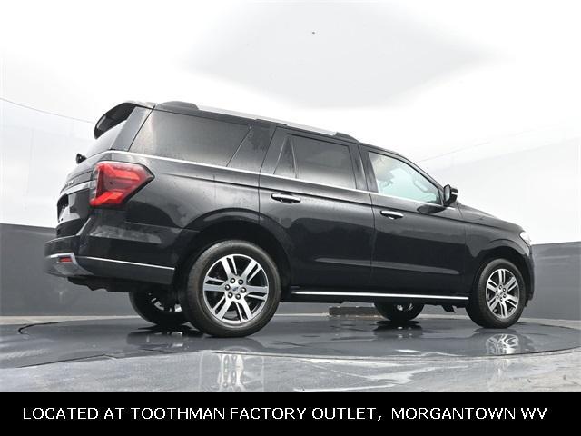 Photo of 2023 Black Metallic Ford Expedition