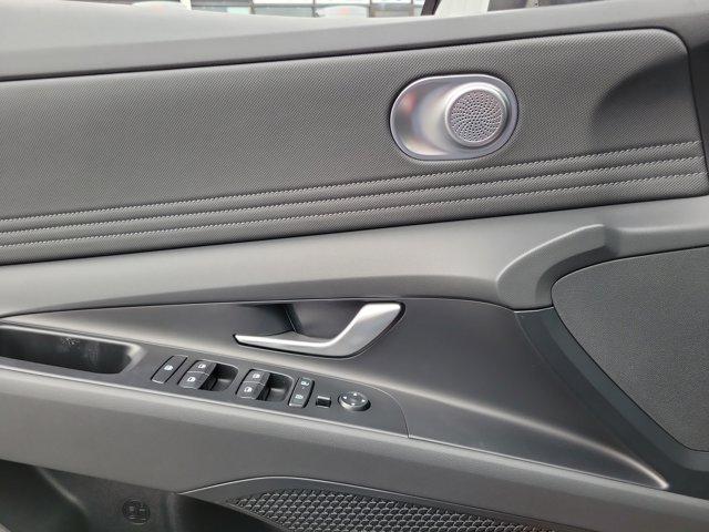 Photo of 2025 Red Hyundai ELANTRA