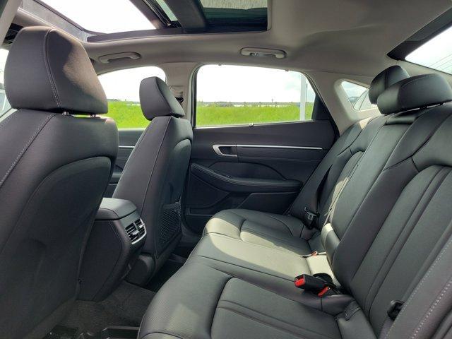 Photo of 2025 Blue Hyundai SONATA Hybrid
