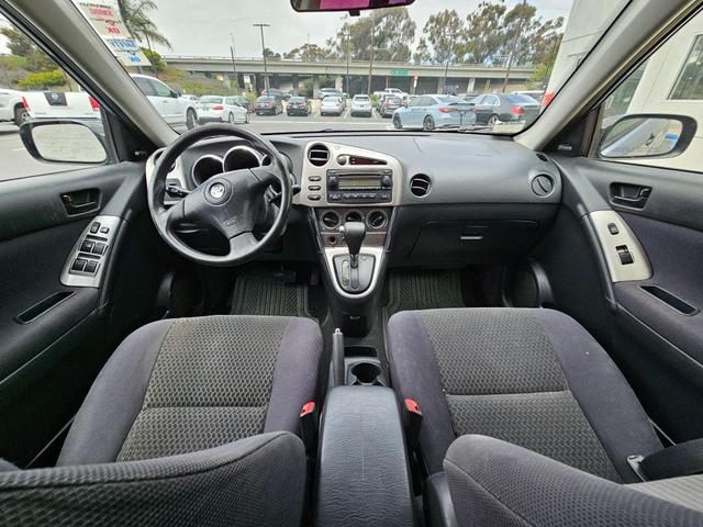 Photo of 2005 Blue Metallic Toyota Matrix