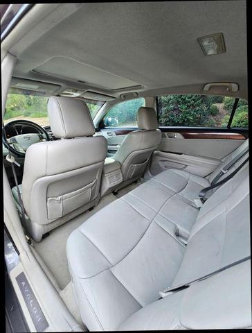 Photo of 2011 Gray Toyota Avalon