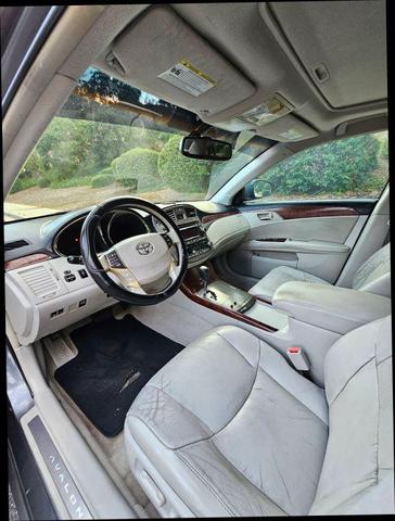Photo of 2011 Gray Toyota Avalon