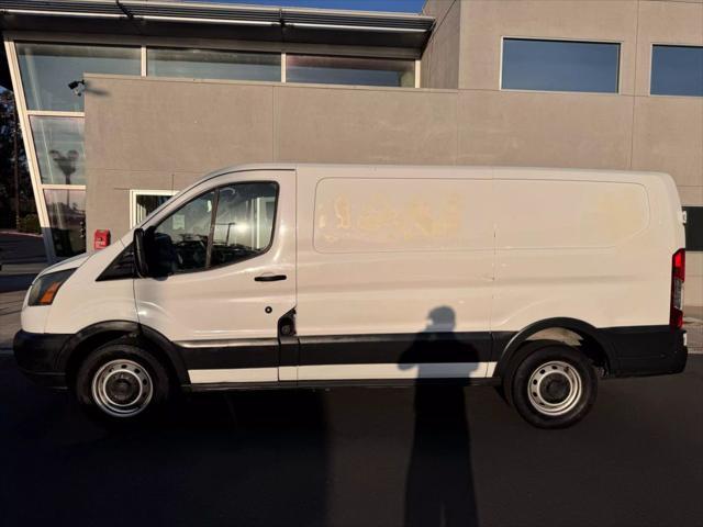 Photo of 2016 White Ford Transit-150
